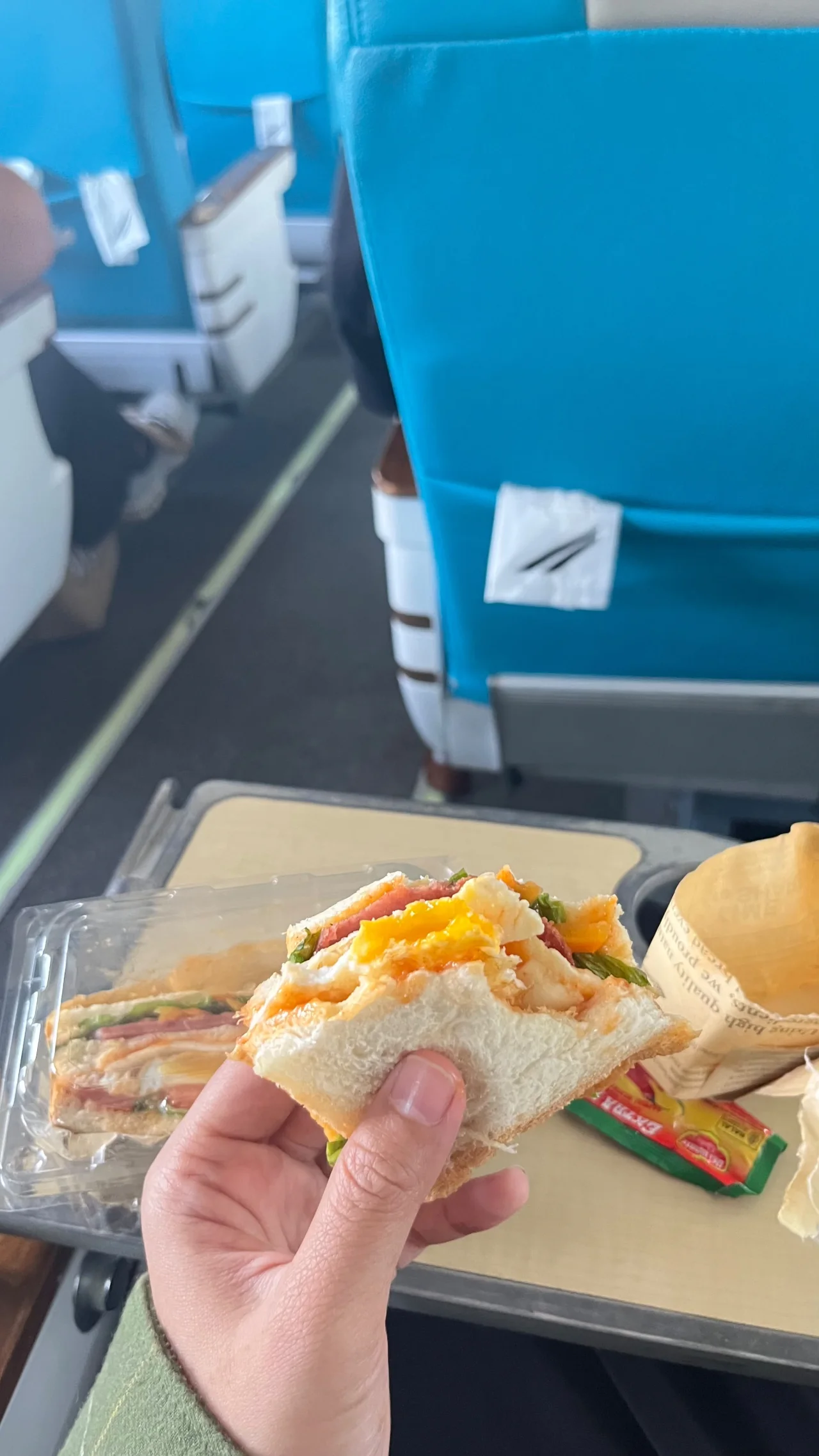 Wanpaku Sandwich setelah gigitan pertama